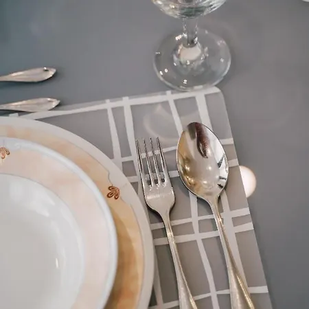 아파트 Leo Near Bridge 자다르