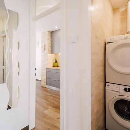 아파트 Leo Near Bridge