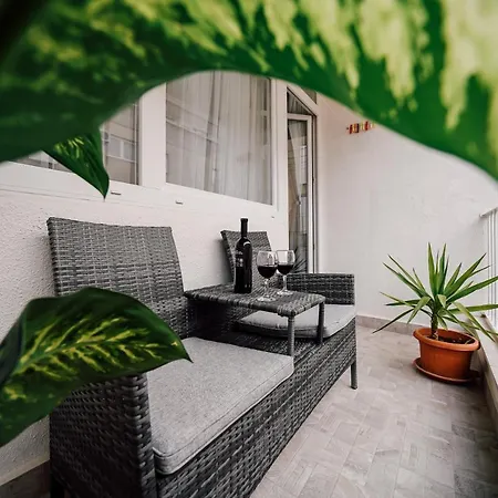 Leo Near Bridge 아파트 자다르