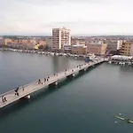 דירה Leo Near Bridge