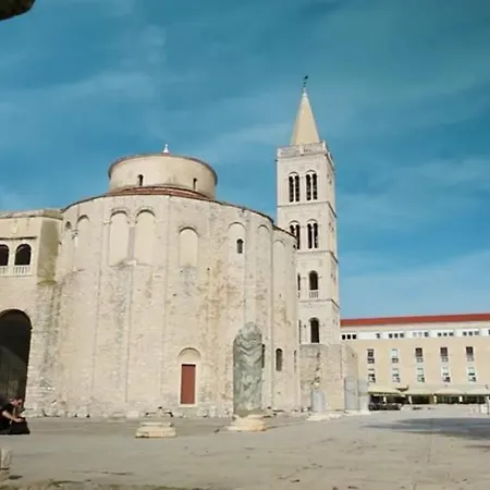Leo Near Bridge Apartment Zadar