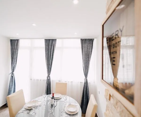 דירה Leo Near Bridge זאדאר